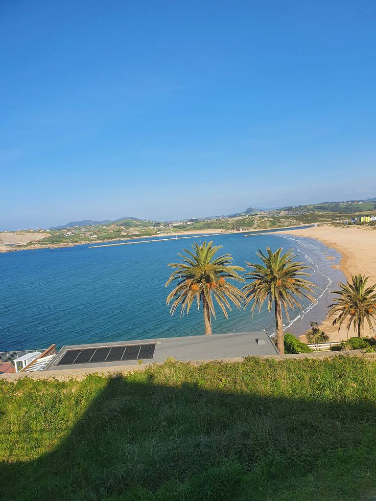 primera-playa-de-el-sardinero-santander-cantabria beach