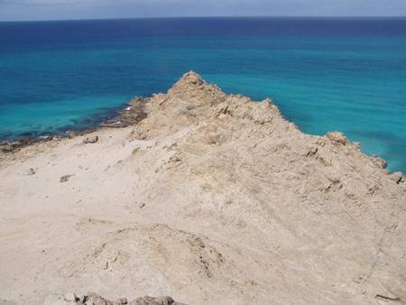 qalansiyah-beach-socotra-island beach