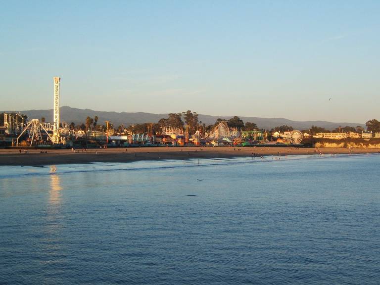 santa-cruz-main-beach-santa-cruz-california beach