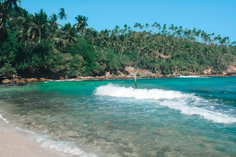 secret-beach-mirissa-southern-province beach