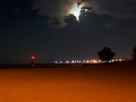 simmons-island-beach-kenosha-wisconsin beach