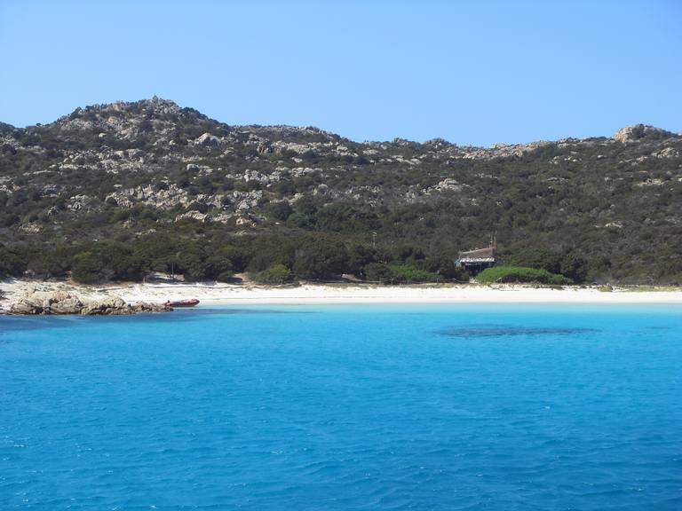 spiaggia-rosa-la-maddalena-sardinia beach