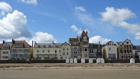 sword-beach-langrune-sur-mer-normandy beach
