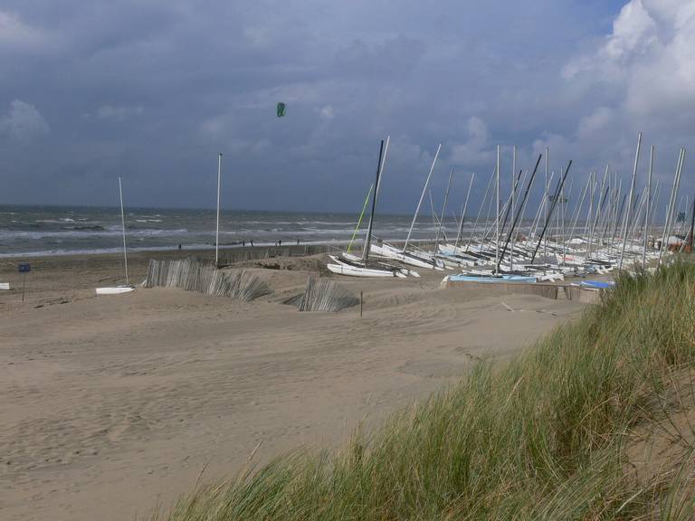 strand-zandvoort-zandvoort-north-holland beach